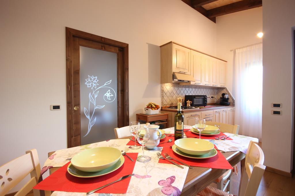 Residence Villa Rosi Laureana Cilento Exterior photo